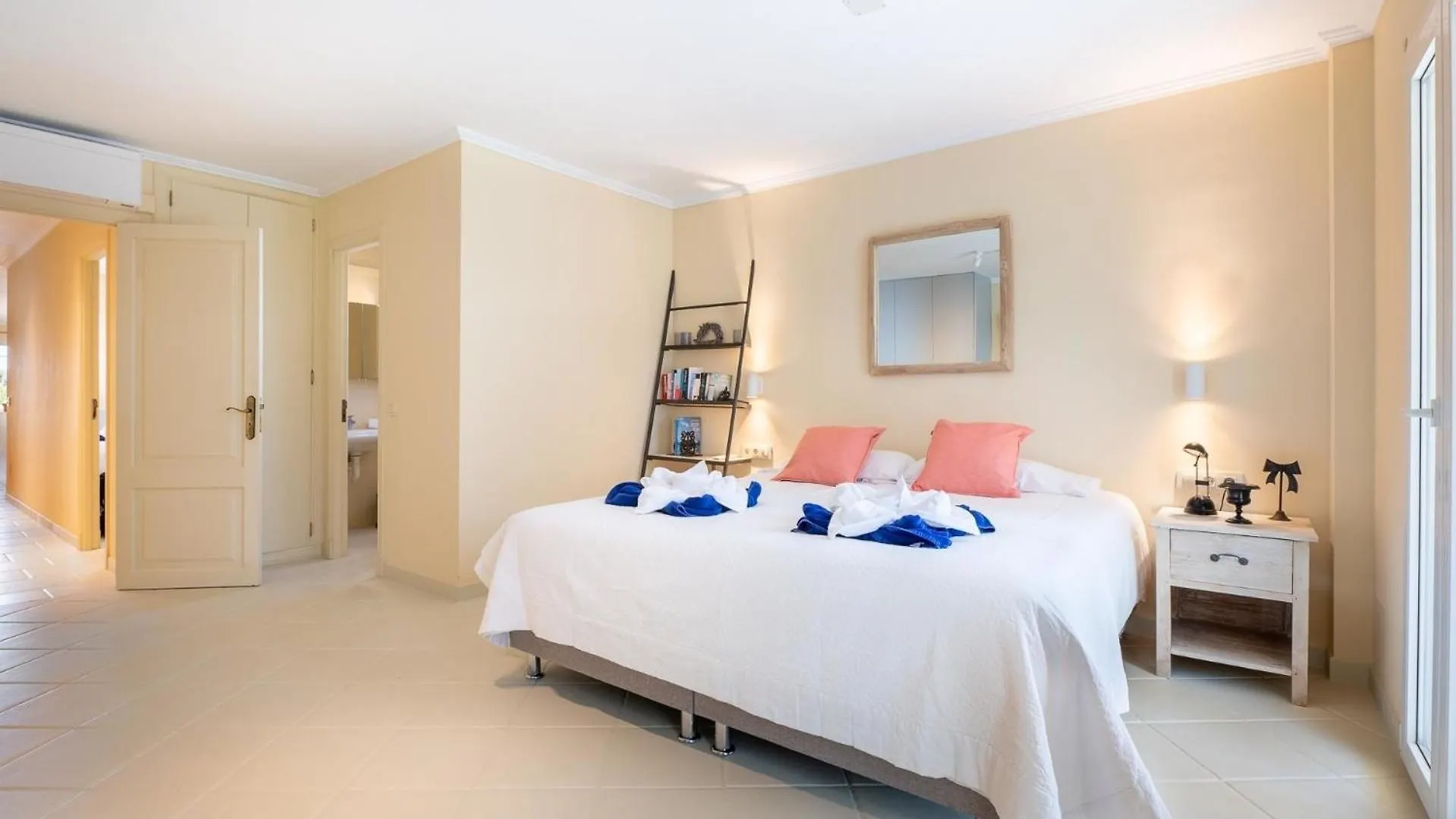 Apartment Ferienwohnung Fuer 4 Personen Ca 168 Qm In Portocolom, Mallorca Suedostkueste Von Mallorca Portocolom  Spain